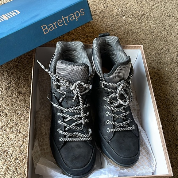 BareTraps Charles Waterproof Leather Lace-Up 8.5 - Picture 12 of 12